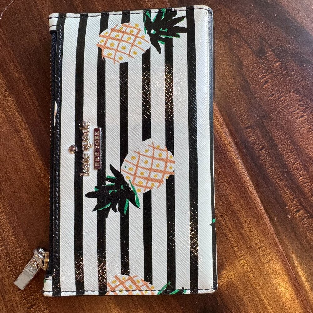 Kate Spade pineapple wallet